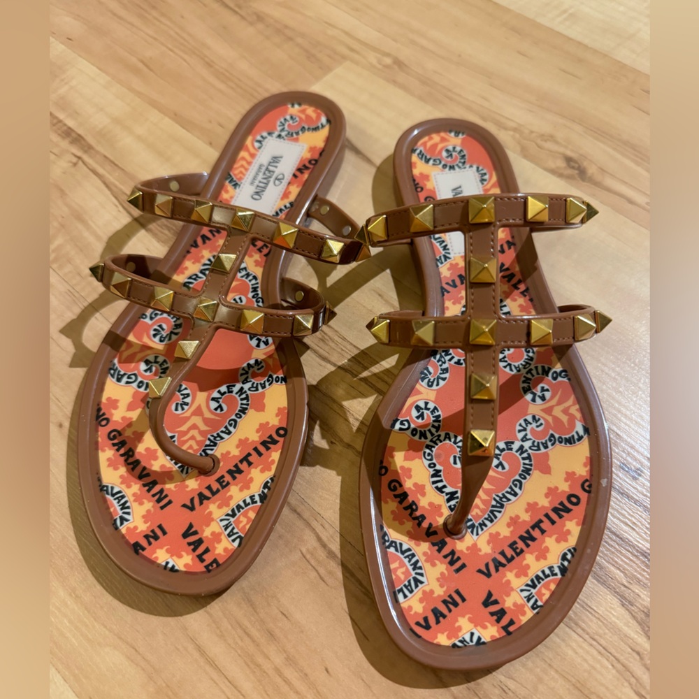 Valentino Garavani Rockstud Jelly Sandal